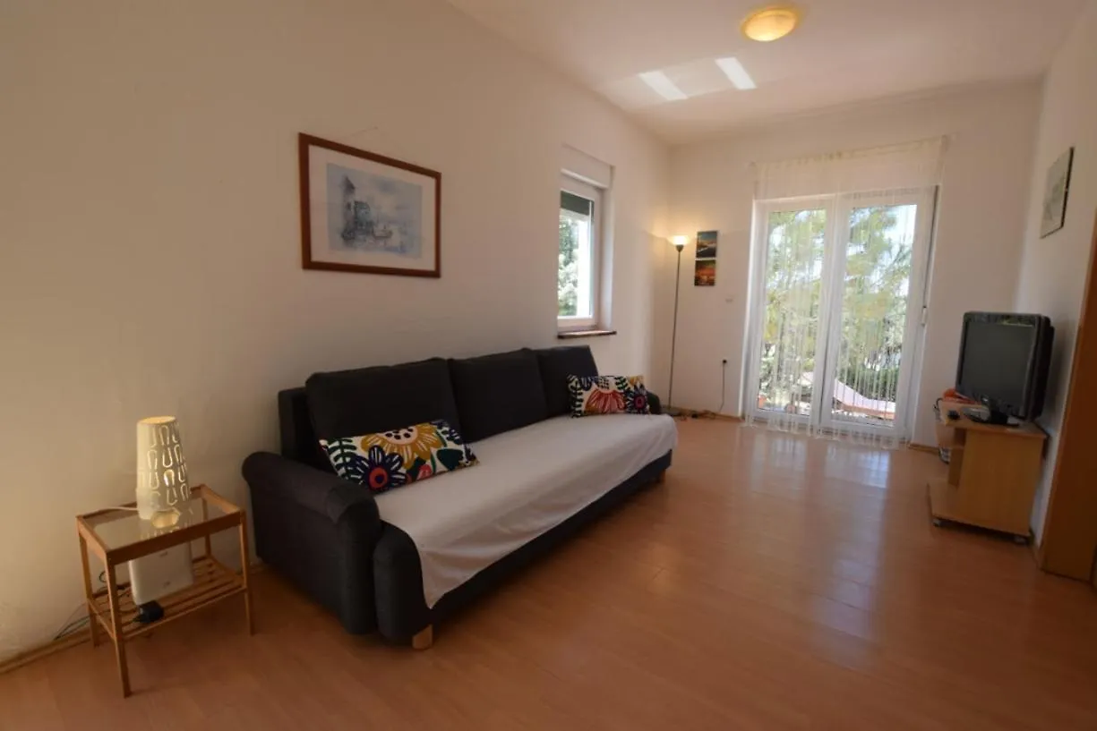 Apartment Petar 2 Mandre 0*,  Croatia